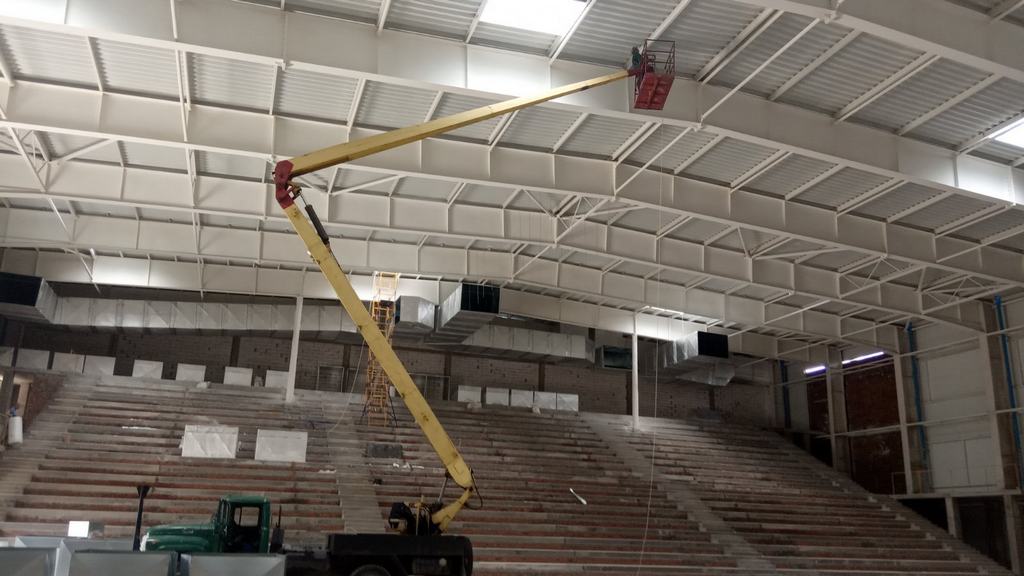 Автовишка для будівництва