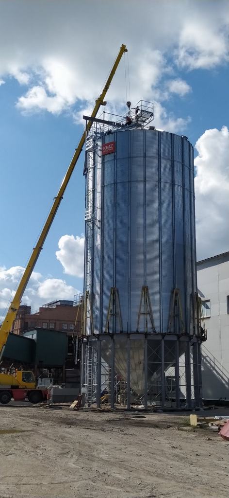 Оренда автокрану для монтажу важких конструкцій