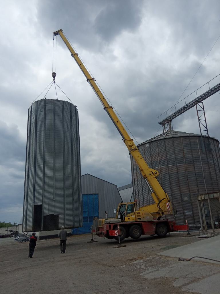 Автокран на 40 тонн оренда західна Україна